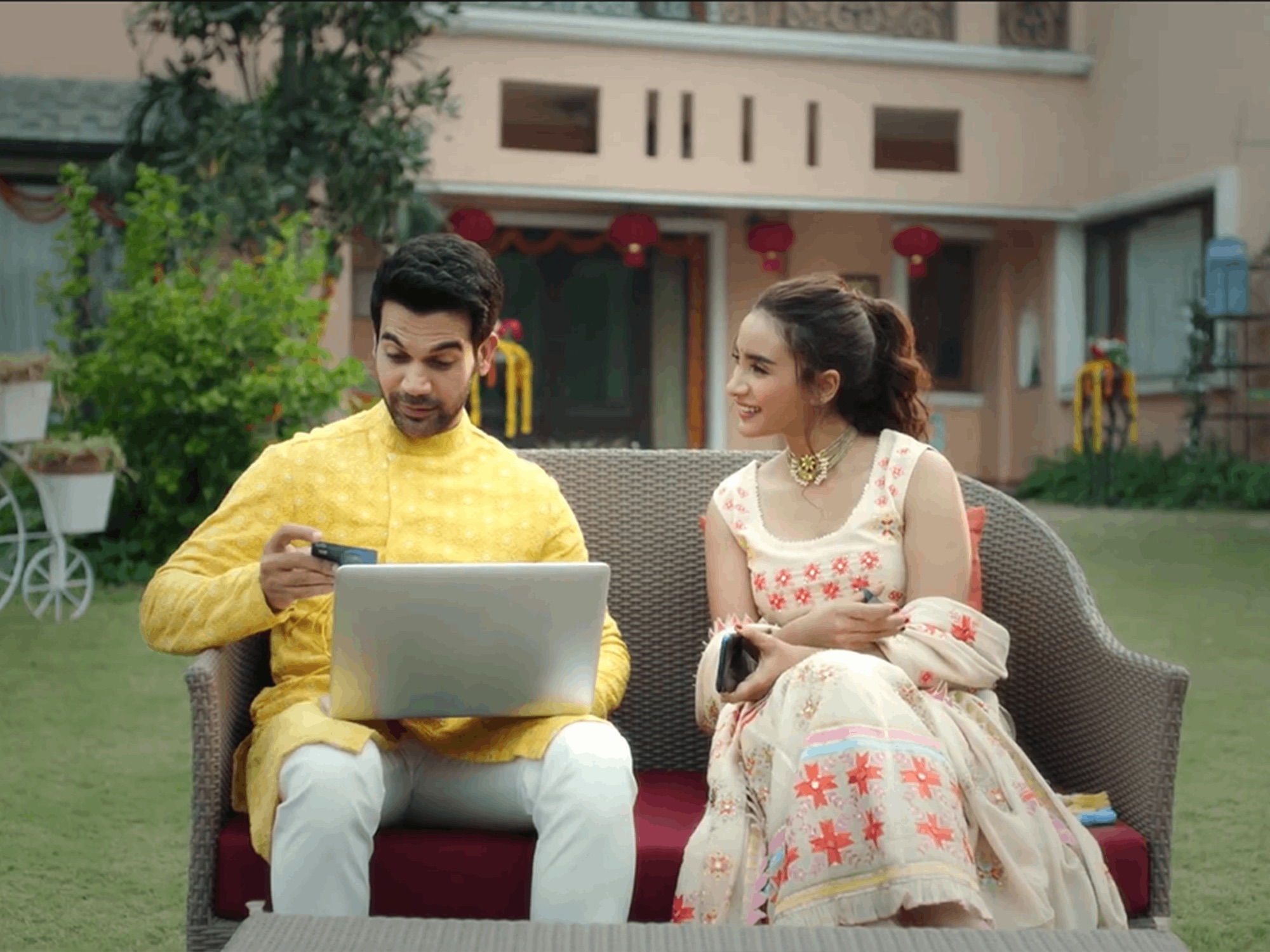 Mastercard x CitiBank | Rajkummar Rao & Patralekha